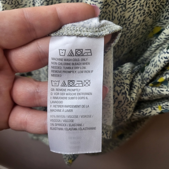 LOGO Layers Abstract Floral Pattern Tunic Length Tank - Picture 5 of 6